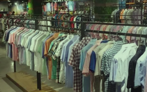 卖尾货衣服挣钱吗？服装尾货人怎么做赚钱？